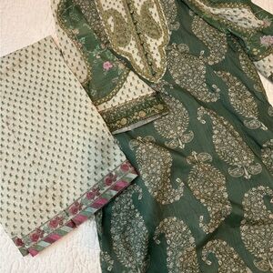 Sold Ethinic 2 pc silk